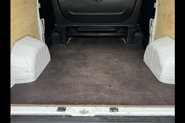 Citroën Jumper 2.2 BlueHDi 140 L2H2 3.5t 6 pers Camera Carplay Trekhaak 3000kg Cruise Navigatie
