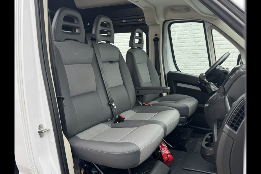 Citroën Jumper 2.2 BlueHDi 140 L2H2 3.5t 6 pers Camera Carplay Trekhaak 3000kg Cruise Navigatie