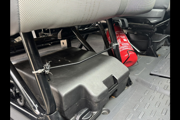 Citroën Jumper 2.2 BlueHDi 140 L2H2 3.5t 6 pers Camera Carplay Trekhaak 3000kg Cruise Navigatie