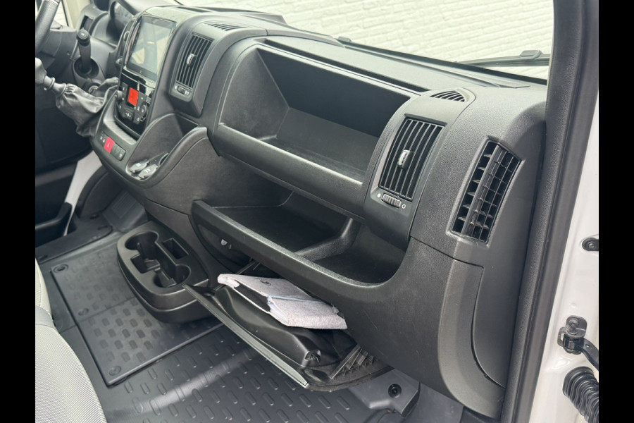Citroën Jumper 2.2 BlueHDi 140 L2H2 3.5t 6 pers Camera Carplay Trekhaak 3000kg Cruise Navigatie