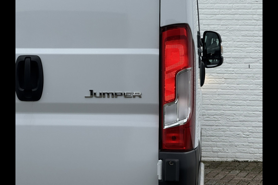 Citroën Jumper 2.2 BlueHDi 140 L2H2 3.5t 6 pers Camera Carplay Trekhaak 3000kg Cruise Navigatie