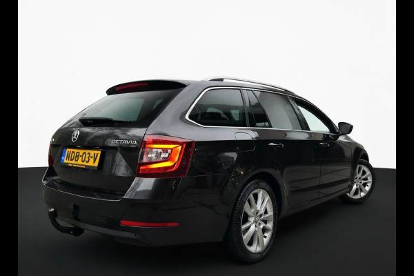Škoda Octavia Combi 1.5 TSI 150PK DSG GREENTECH BUSINESS PLUS EDITION TREKHAAK/CAMERA/CARPLAY/LEDER