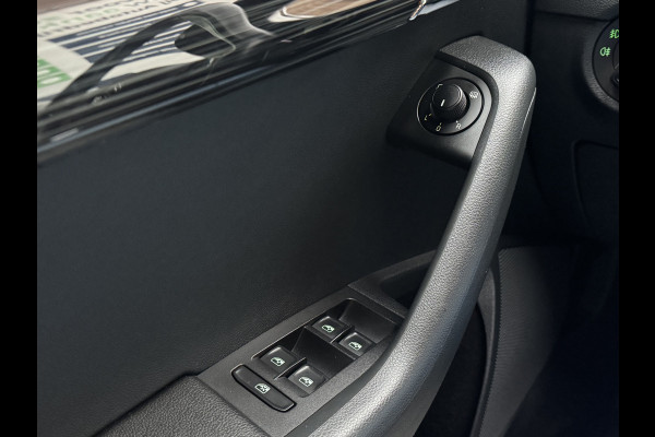 Škoda Octavia Combi 1.5 TSI 150PK DSG GREENTECH BUSINESS PLUS EDITION TREKHAAK/CAMERA/CARPLAY/LEDER