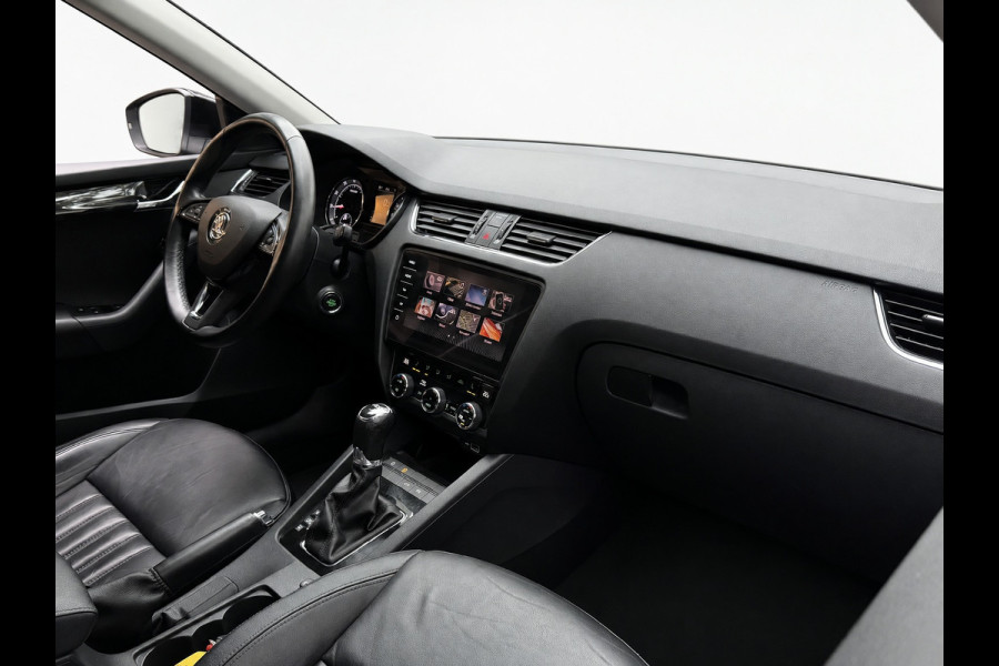 Škoda Octavia Combi 1.5 TSI 150PK DSG GREENTECH BUSINESS PLUS EDITION TREKHAAK/CAMERA/CARPLAY/LEDER