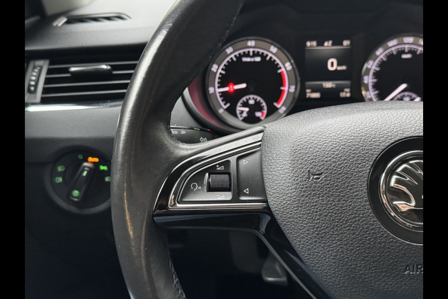 Škoda Octavia Combi 1.5 TSI 150PK DSG GREENTECH BUSINESS PLUS EDITION TREKHAAK/CAMERA/CARPLAY/LEDER