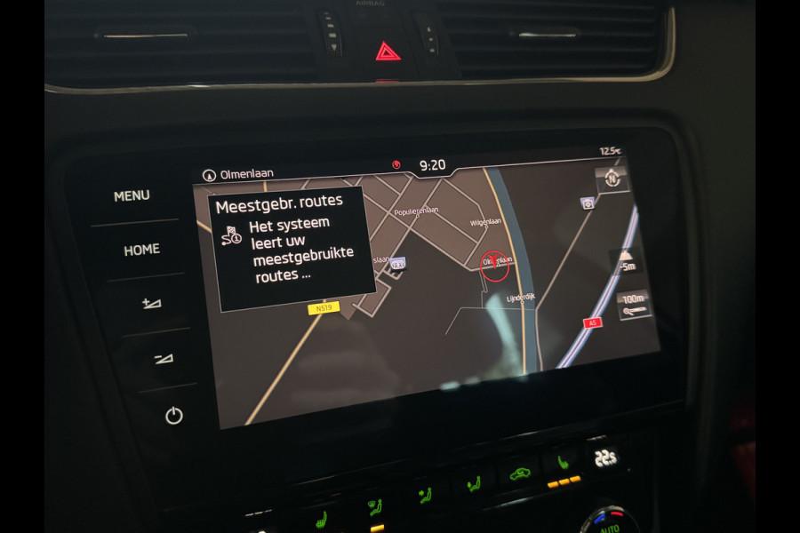 Škoda Octavia Combi 1.5 TSI 150PK DSG GREENTECH BUSINESS PLUS EDITION TREKHAAK/CAMERA/CARPLAY/LEDER