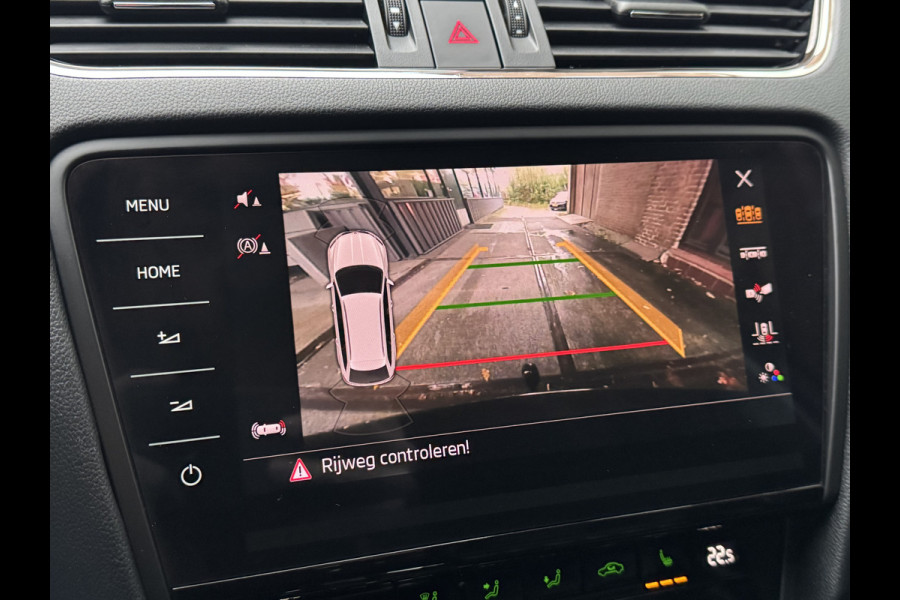 Škoda Octavia Combi 1.5 TSI 150PK DSG GREENTECH BUSINESS PLUS EDITION TREKHAAK/CAMERA/CARPLAY/LEDER