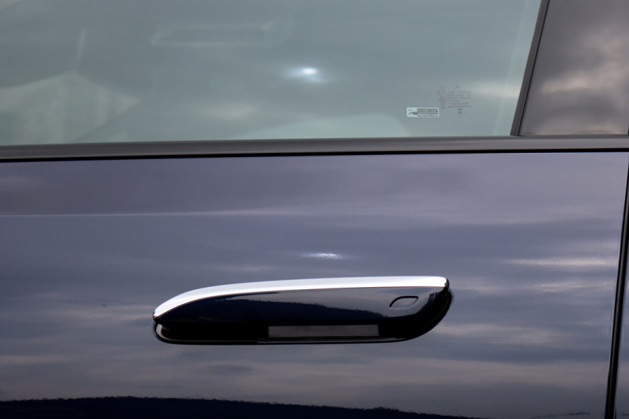 Mercedes-Benz E-Klasse Estate 220 d AMG Line | Hyperscreen | Distronic | Trekhaak | HUD | Panoramadak | Surround Camera | Digital Light | Keyless Go | Verwarmd Stuurwiel |