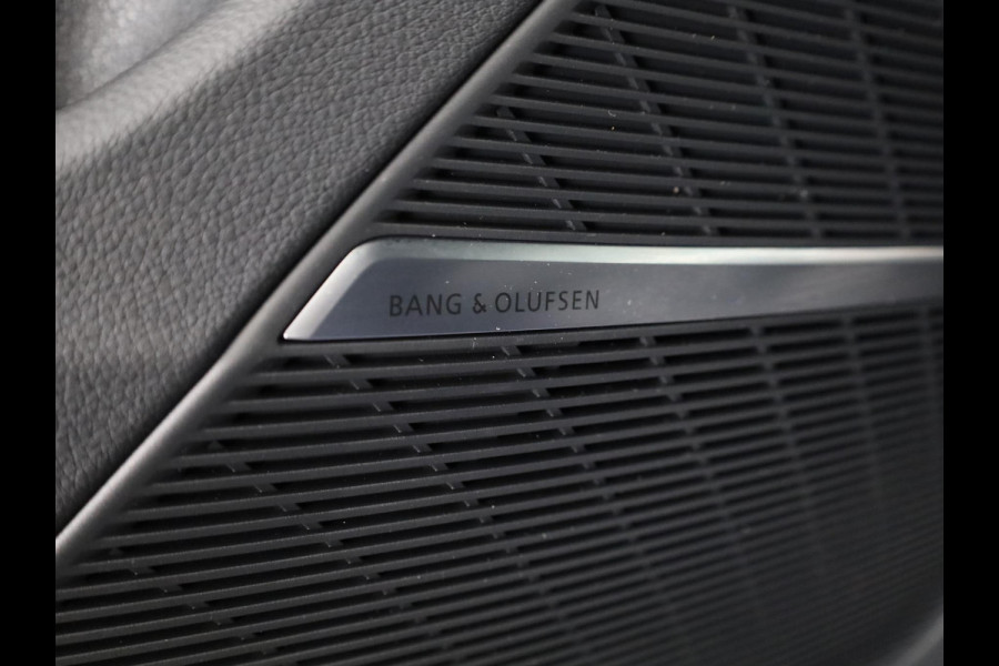Audi Q8 55 TFSI e quattro 381pk Pro Line / S-line in- & exterieurpakket / B&O soundsystem / ACC / Zwart optiekpakket