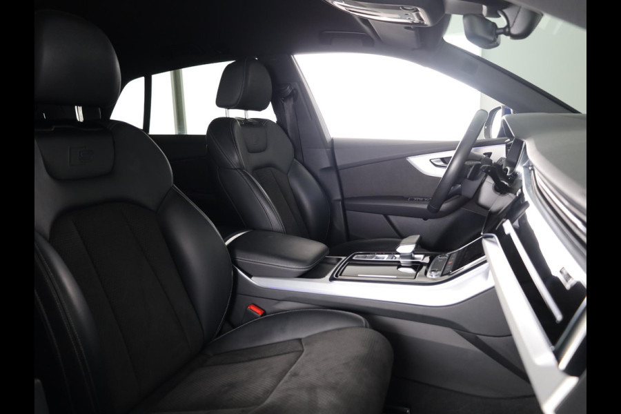 Audi Q8 55 TFSI e quattro 381pk Pro Line / S-line in- & exterieurpakket / B&O soundsystem / ACC / Zwart optiekpakket