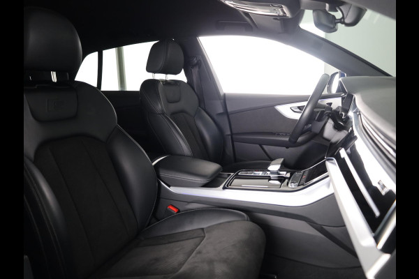 Audi Q8 55 TFSI e quattro 381pk Pro Line / S-line in- & exterieurpakket / B&O soundsystem / ACC / Zwart optiekpakket