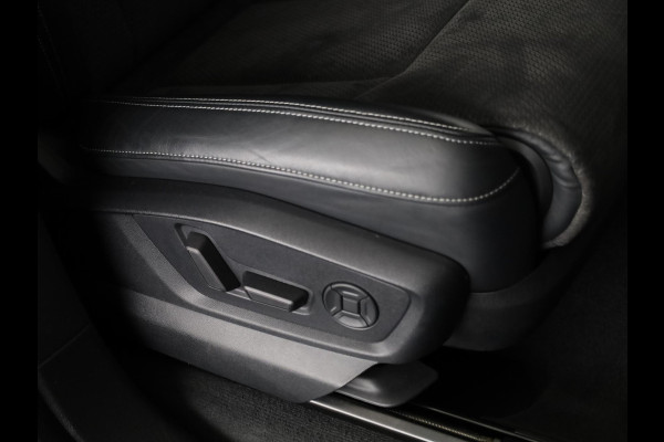 Audi Q8 55 TFSI e quattro 381pk Pro Line / S-line in- & exterieurpakket / B&O soundsystem / ACC / Zwart optiekpakket