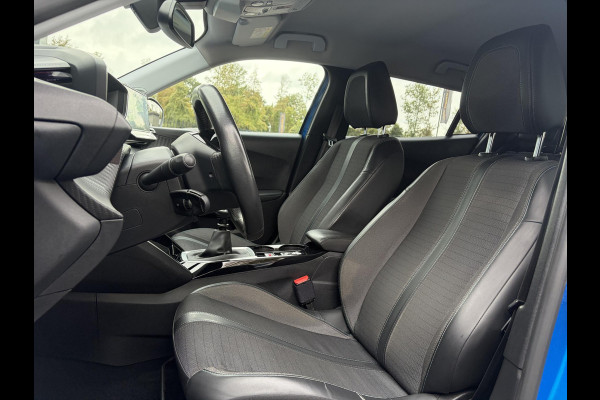 Peugeot 2008 1.2 PureTech Blue Lease Allure ✓2e Eigenaar✓360° Camera✓Draadloze telefoonlader✓Carplay✓6 bak✓Halfleder✓Navi✓Clima✓Cruise✓17'' Lmv✓Rijstrooksensor✓102pk✓Dealer onderhouden✓N.A.P✓Apk tot 04-2027