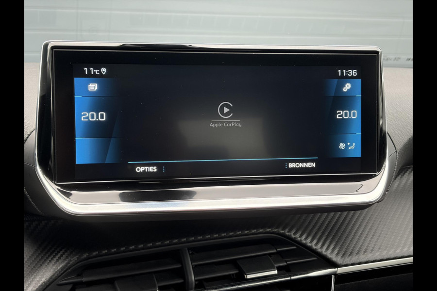 Peugeot 2008 1.2 PureTech Blue Lease Allure ✓2e Eigenaar✓360° Camera✓Draadloze telefoonlader✓Carplay✓6 bak✓Halfleder✓Navi✓Clima✓Cruise✓17'' Lmv✓Rijstrooksensor✓102pk✓Dealer onderhouden✓N.A.P✓Apk tot 04-2027
