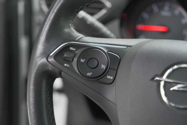 Opel Crossland Turbo 110 GS Line | Trekhaak | Camera | Apple Carplay | Navigatie | Parkeersensoren voor + Achter