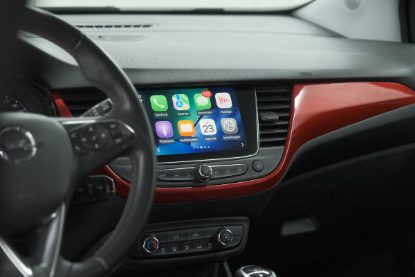 Opel Crossland Turbo 110 GS Line | Trekhaak | Camera | Apple Carplay | Navigatie | Parkeersensoren voor + Achter