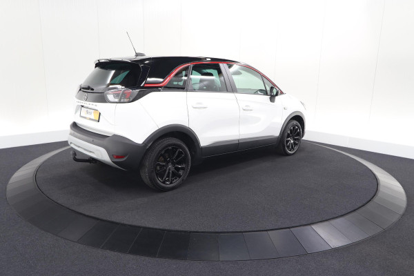 Opel Crossland Turbo 110 GS Line | Trekhaak | Camera | Apple Carplay | Navigatie | Parkeersensoren voor + Achter