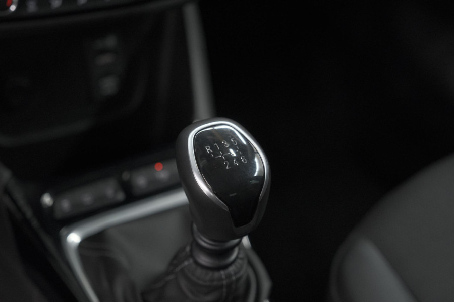 Opel Crossland Turbo 110 GS Line | Trekhaak | Camera | Apple Carplay | Navigatie | Parkeersensoren voor + Achter