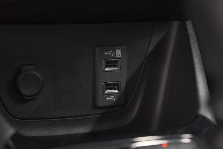Opel Crossland Turbo 110 GS Line | Trekhaak | Camera | Apple Carplay | Navigatie | Parkeersensoren voor + Achter