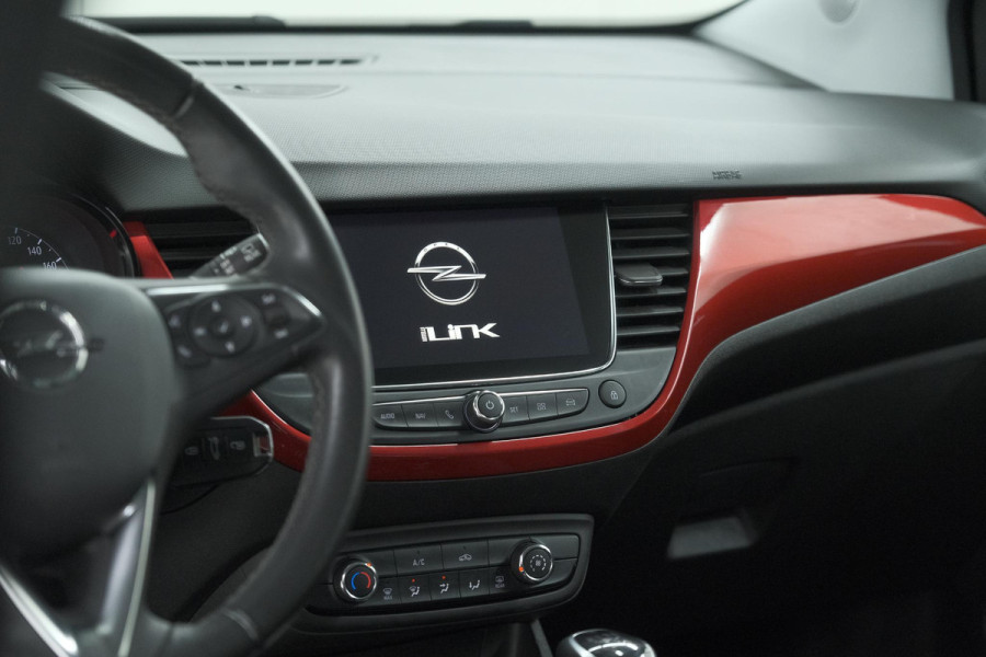 Opel Crossland Turbo 110 GS Line | Trekhaak | Camera | Apple Carplay | Navigatie | Parkeersensoren voor + Achter