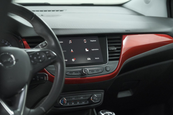 Opel Crossland Turbo 110 GS Line | Trekhaak | Camera | Apple Carplay | Navigatie | Parkeersensoren voor + Achter