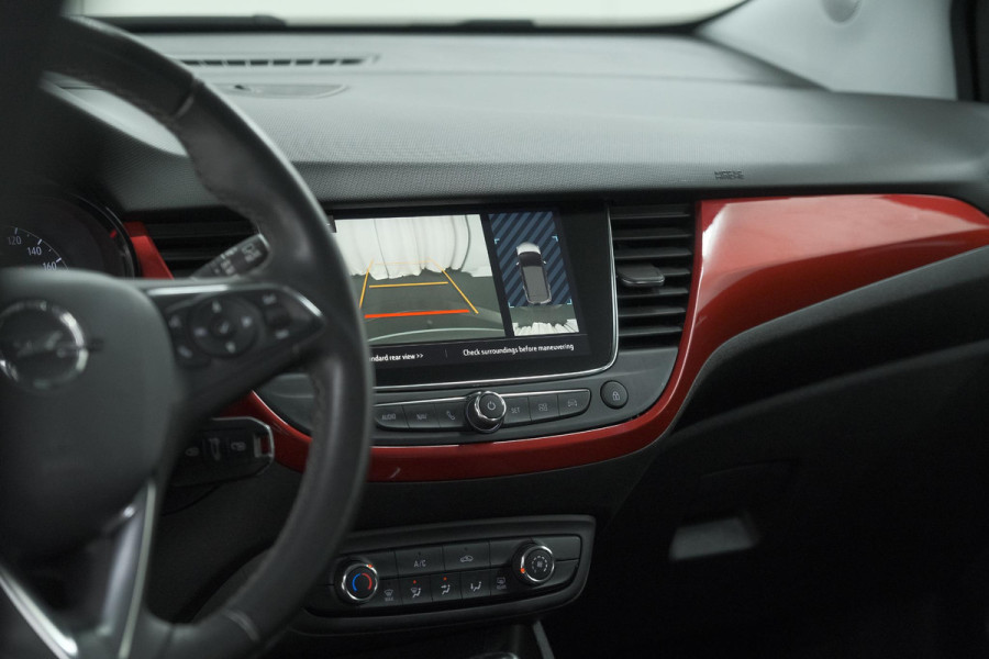 Opel Crossland Turbo 110 GS Line | Trekhaak | Camera | Apple Carplay | Navigatie | Parkeersensoren voor + Achter