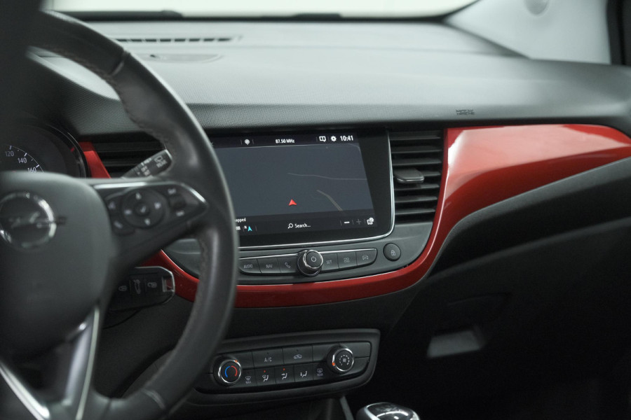Opel Crossland Turbo 110 GS Line | Trekhaak | Camera | Apple Carplay | Navigatie | Parkeersensoren voor + Achter