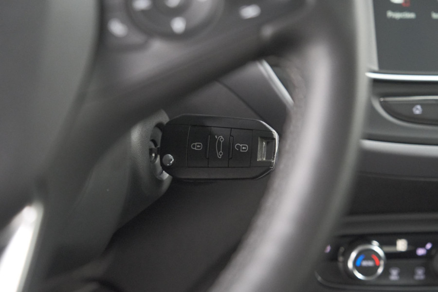 Opel Crossland X 1.2 Edition 82 | Trekhaak Afneembaar | Parkeersensoren | Apple Carplay | Stoelverwarming