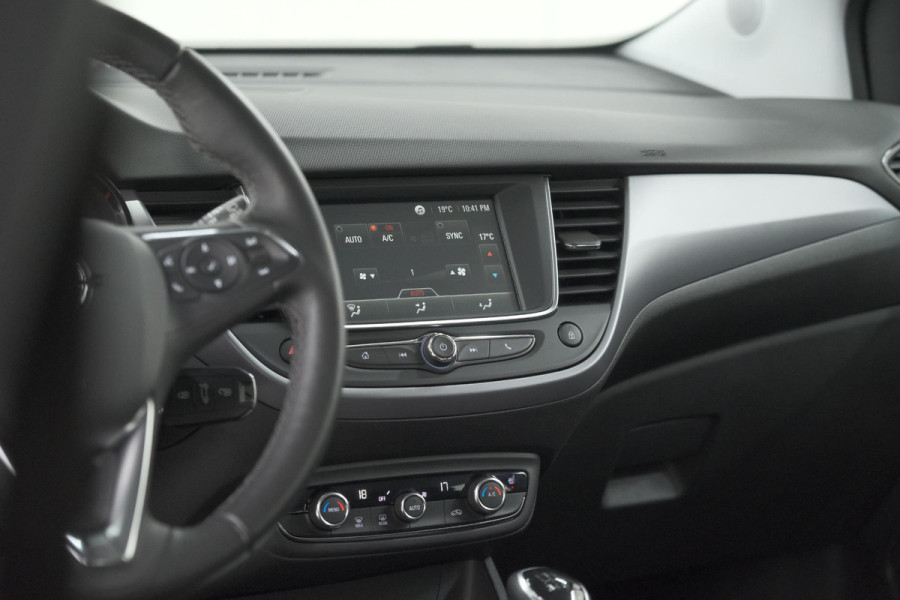 Opel Crossland X 1.2 Edition 82 | Trekhaak Afneembaar | Parkeersensoren | Apple Carplay | Stoelverwarming