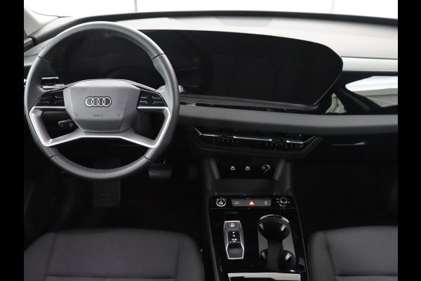 Audi Q6 e-tron edition performance 100 kWh | SOH 95.5% | Cruise control | Stoelverwarming | Carplay | Park assist | Climate control | Navigatie | Elektrische kofferbak | 19" velgen