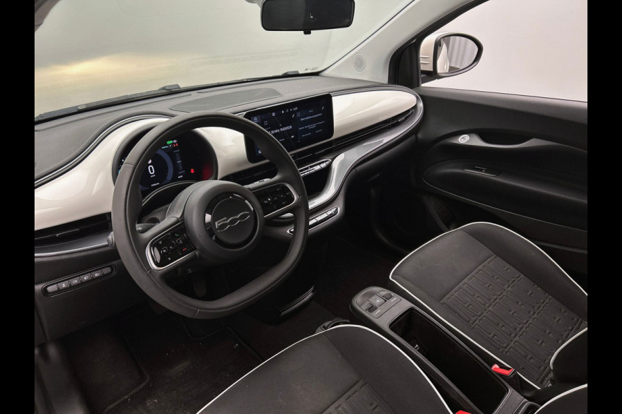 Fiat 500 Urban 24 kWh | Apple/Carplay | Lichtmetaal | Climate/control | 1e Eigenaar