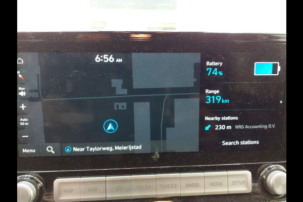 Hyundai Kona EV Fashion 64 kWh | SOH 99,9 % | Warmtepomp | Navigatie | VERWACHT! |