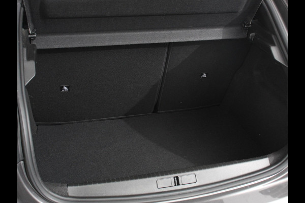 Peugeot 208 1.2 100pk Turbo Allure Pack Navigatie Camera Climate Control Digitale Cockpit Parkeersensoren Dab Led Lichtmetalen Velgen Cruise Control Led