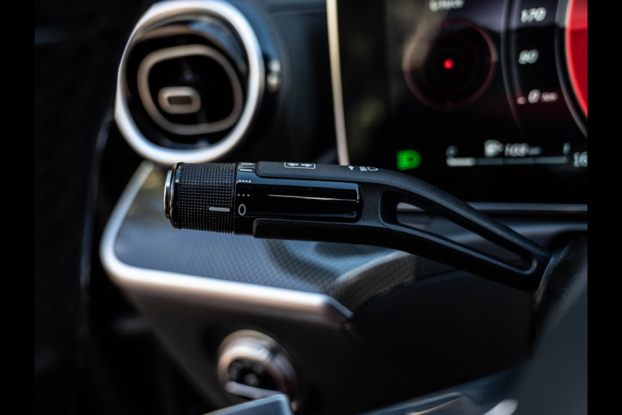 Mercedes-Benz C-Klasse 180 AMG Pano/Camera/Keyless/Sfeer/Blindspot