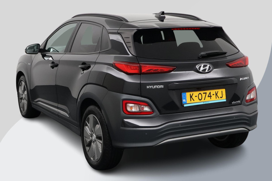 Hyundai Kona EV Premium 64 kWh | SOH 100 % | Lederen Interieur | Warmtepomp | Navigatie | VERWACHT! |