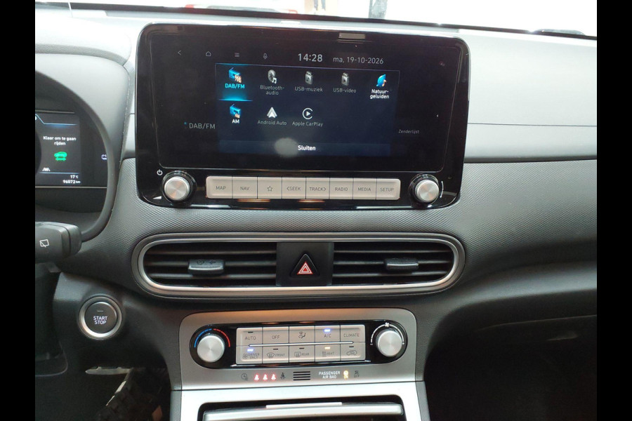 Hyundai Kona EV Premium 64 kWh | SOH 100 % | Lederen Interieur | Warmtepomp | Navigatie | VERWACHT! |