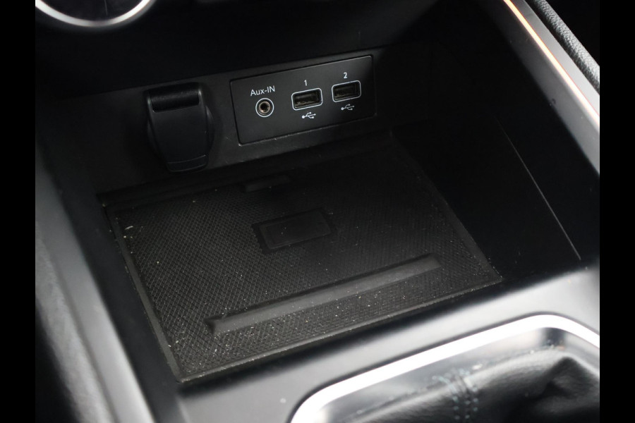 Renault Clio 1.0 TCe INTENS + GROOT SCHERM NAVIGATIE | CAMERA | SFEERVERLICHTING | APPLE CARPLAY | LED