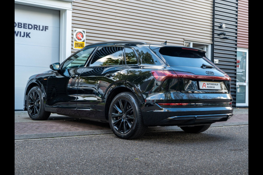 Audi e-tron E-tron 50 quattro Launch edition Black 71 kWh Pano/Camera/Matrix