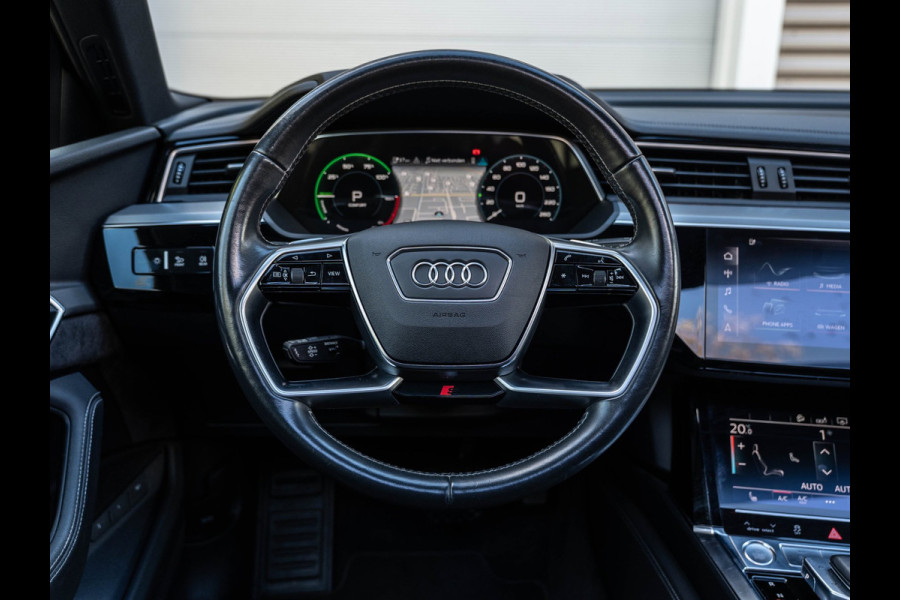 Audi e-tron E-tron 50 quattro Launch edition Black 71 kWh Pano/Camera/Matrix