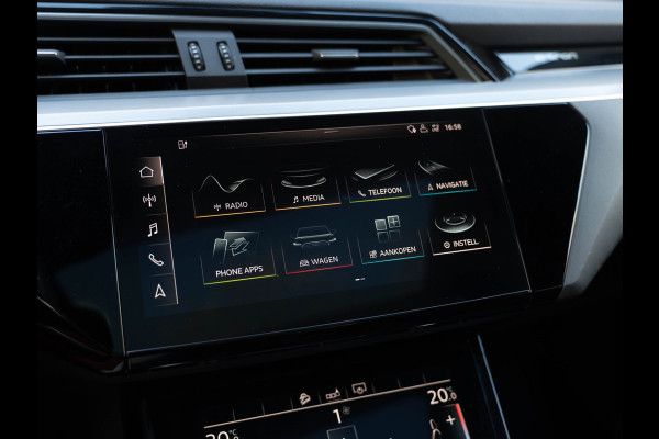 Audi e-tron E-tron 50 quattro Launch edition Black 71 kWh Pano/Camera/Matrix