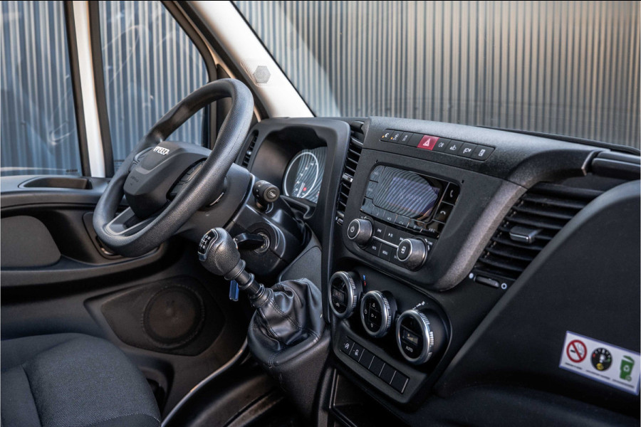Iveco Daily 35S16 | 160PK | 3-Zits | Climatronic | Trekhaak 3.500 Kg