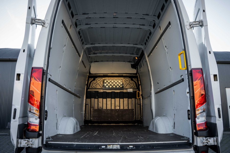 Iveco Daily 35S16 | 160PK | 3-Zits | Climatronic | Trekhaak 3.500 Kg