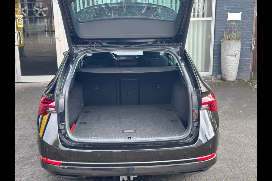 Škoda Octavia Combi 2.0 TDI CRUISE / LANE / MASSAGE / AUTO