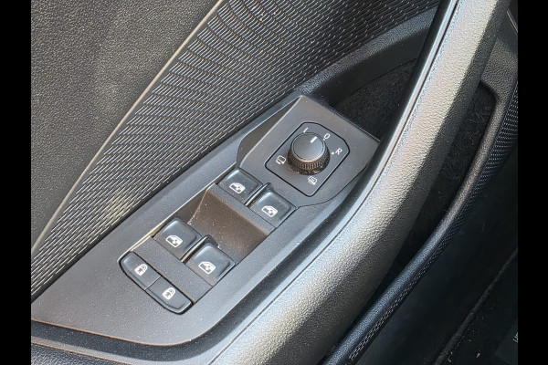 Škoda Octavia Combi 2.0 TDI CRUISE / LANE / MASSAGE / AUTO