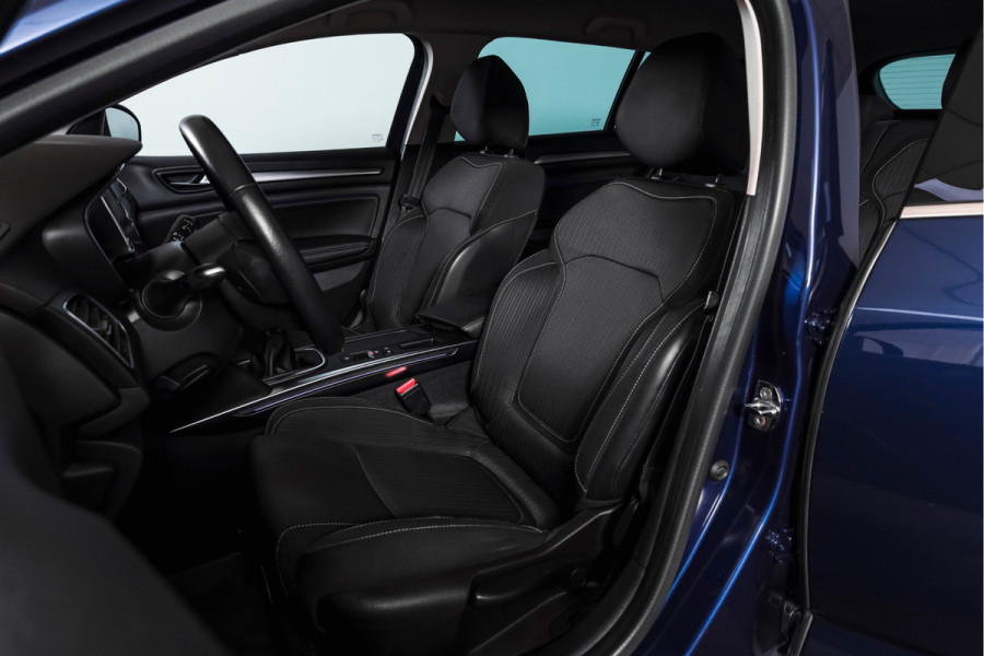 Renault Mégane Estate 1.3 TCe 140 PK Limited | Cruise | PDC | Camera | NAV | ECC | Trekhaak | LM 17" |