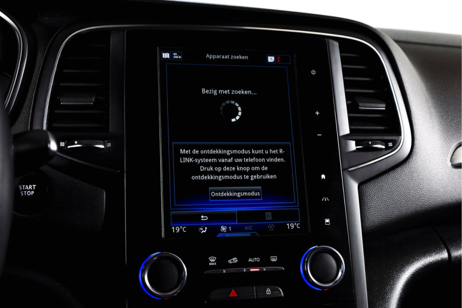 Renault Mégane Estate 1.3 TCe 140 PK Limited | Cruise | PDC | Camera | NAV | ECC | Trekhaak | LM 17" |