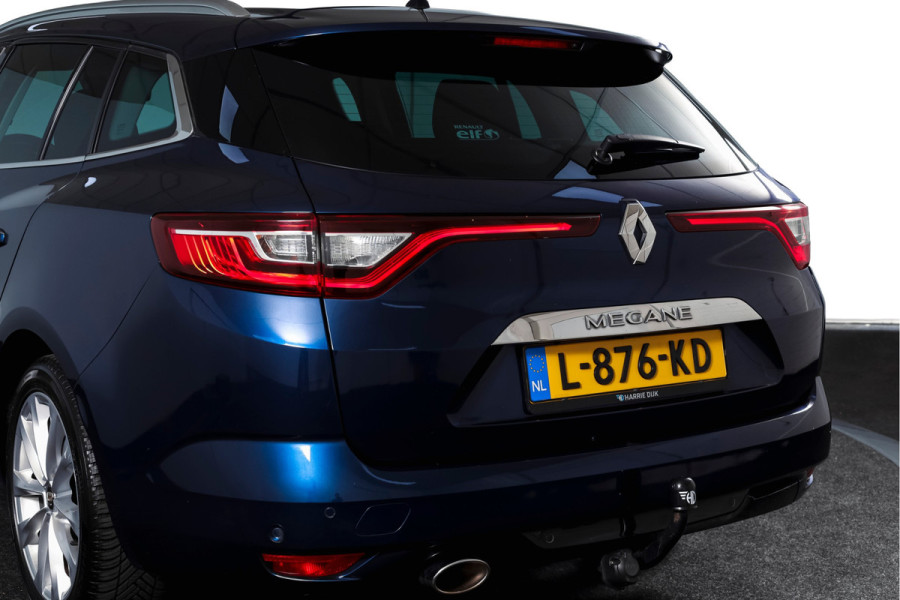 Renault Mégane Estate 1.3 TCe 140 PK Limited | Cruise | PDC | Camera | NAV | ECC | Trekhaak | LM 17" |