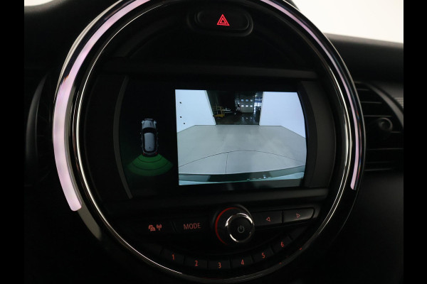 MINI 5-deurs 1.5 COOPER 136 PK 5-DEURS BRITISH RACING GREEN + CARBON BLACK LEDER SPORTINTERIEUR