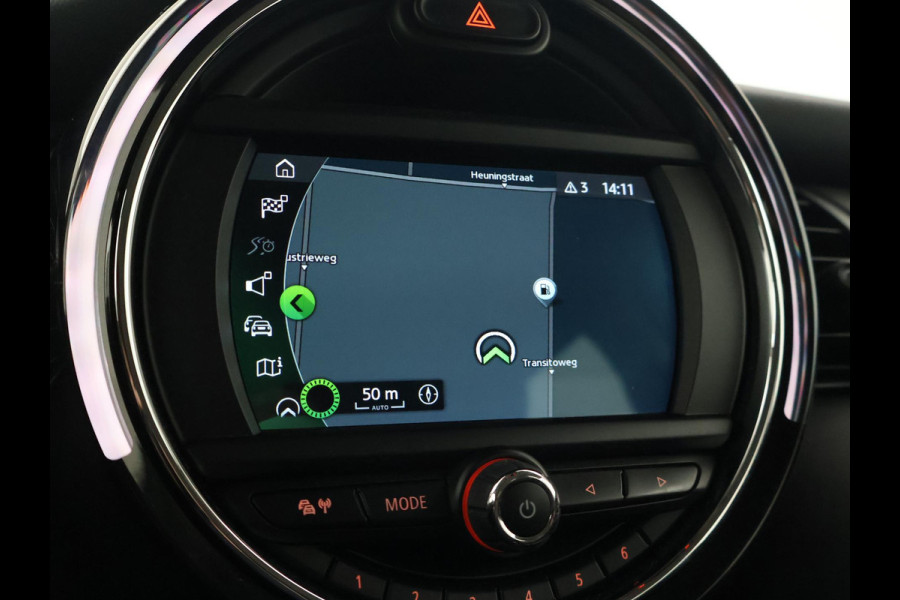 MINI 5-deurs 1.5 COOPER 136 PK 5-DEURS BRITISH RACING GREEN + CARBON BLACK LEDER SPORTINTERIEUR