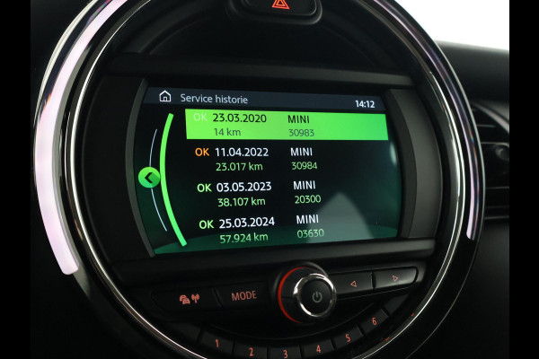 MINI 5-deurs 1.5 COOPER 136 PK 5-DEURS BRITISH RACING GREEN + CARBON BLACK LEDER SPORTINTERIEUR